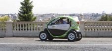 Noleggio auto elettriche a Roma per 5 o 24 ore