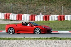 10 Giri In Pista su Ferrari