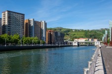 Indimenticabile Weekend di Coppia a Bilbao