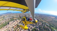 Volo su deltaplano sulla Riviera del Conero con aperitivo e video con camera 360 gradi