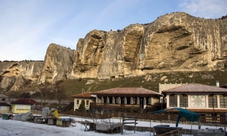 Historical spa and winery tour from Sofia