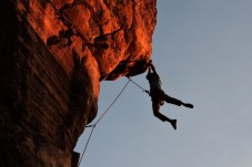 Arrampicata sul mar ligure