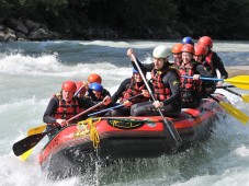 Discesa Classica in Rafting - 4 ore & soggiorno 1 notte