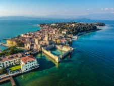 Tour Privato in Barca all'Isola del Garda