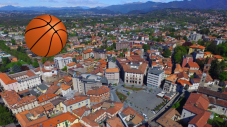 Basket Serie A - Pallacanestro Cantù per due persone