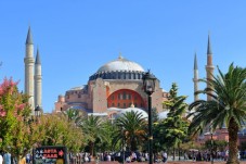Weekend in Cappadocia con Volo in Mongolfiera – 3 Giorni e 2 Notti