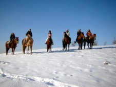 Escursione a cavallo sulla neve