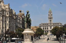 Soggiorno a Porto con volo e degustazione