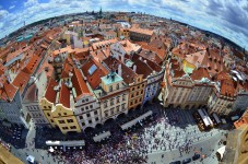 Volo panoramico sopra il centro di Praga