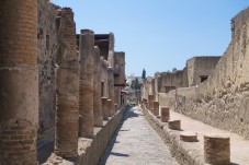 Pompeii all inclusive from Sorrento with pizza lunch