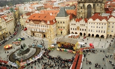 Praga: giro turistico di un'intera giornata con crociera e pranzo