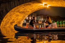 Apericena in Barca per Due Persone - Crudite di Carne
