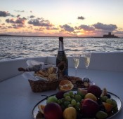 Aperitivo in barca a vela Roma