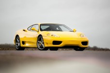 1 giro in pista su Ferrari 458 Italia - Circuito Vallelunga (RM)