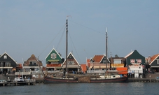 Volendam, Edam, and Windmills Tour from Amsterdam