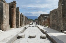 Antica Neapolis: Alla Scoperta della Città Greco Romana