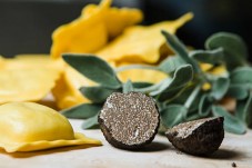 La magia dell'Oro Nero - Tartufo Experience in Coppia | EcoResort Umbria