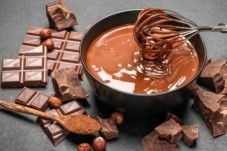 Trattamento Corpo al Cioccolato a Napoli – Dolcezza sulla Pelle