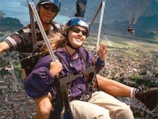 Volo in parapendio biposto nel bergamasco