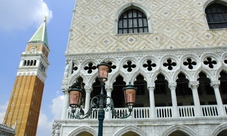 Tour della Venezia segreta e giro in gondola