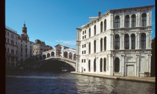 Secret Corners: Hidden Venice walking and motorboat tour