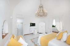 2 Notti in Camera Deluxe con Balcone e Vista Mare
