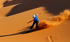 Abu Dhabi: 4x4 Desert Safari with BBQ Dinner - Standard