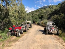 Pacchetto Escursione in Quad di 2 ore con pernottamento in agriturismo nel cuore del Chianti