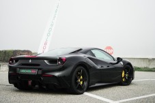 Un giro in pista con Ferrari 488 GTB