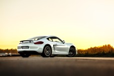 Due giri in pista su Porsche Cayman Cup - Castelletto Circuit 