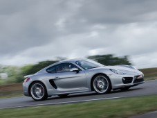 Giro sulla Porsche Cayman con soggiorno di 1 notte