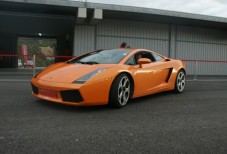 Ferrari F430 + Lamborghini Gallardo - 1 + 1 vueltas en circuito corto