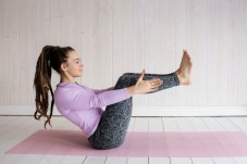 Lezione privata di Yin yoga in presenza