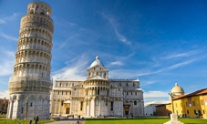 Transfer to Pisa with informative multilingual escort on board from Livorno