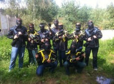 Paintball per otto persone