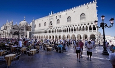 Tour di Palazzo Ducale con ingresso salta fila