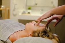 Trattamento Viso Antietà Con Consulenza a Roma
