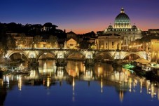 Giro in Barca sul Tevere con visita all'Ara Pacis 