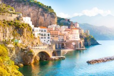 Scopri la Costiera Amalfitana con una gita in barca privata da Amalfi