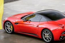 2 giri in pista su Ferrari 812 Superfast - Circuito Vallelunga (RM)