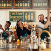 Tour di degustazione whisky alla distilleria Jameson di Dublino 