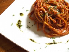 Addio al Celibato a Milano: Cena con spettacolo