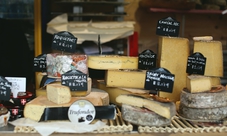 Guided tour of Notre Dame, Ile de la Cité and Wine Tasting