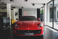 Guida una Ferrari 458 Spider 30 minuti