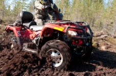 Nightless night quad bike safari in Lapland for two