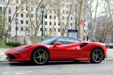 Pacchetto di guida sportiva Ferrari F8 Tributo nell'Autodromo di Vairano