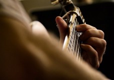 Voucher Regalo Corso Online Chitarra Acustica di Base