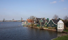 Volendam, Edam, and Windmills Tour from Amsterdam