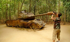 Private Tour to Cao Dai Temple and Cu Chi Tunnels