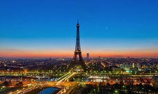 Visita guidata notturna sulla Torre Eiffel con biglietti salta fila